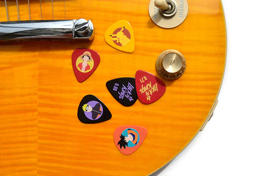 How to make custom guitar picks (2023)