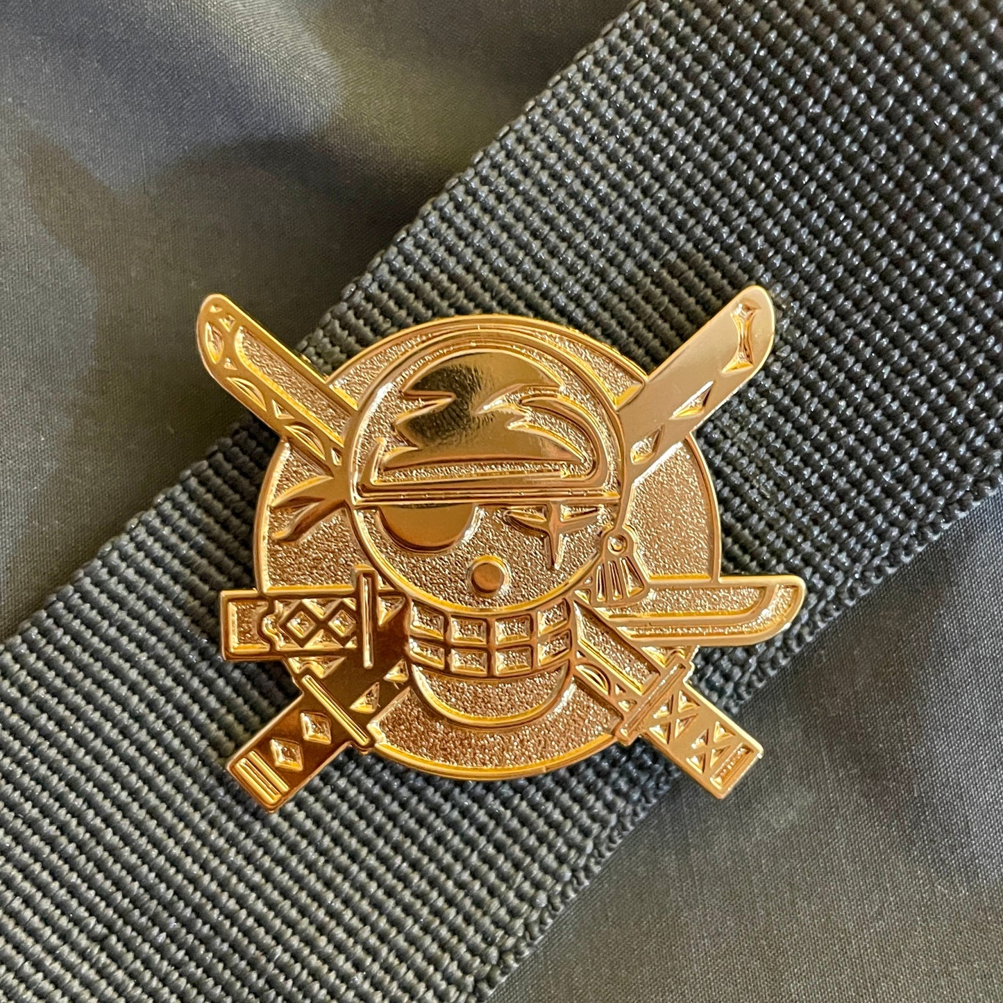 24k Gold Zoro Logo Enamel Pin by @pinlord - Pinlord.com