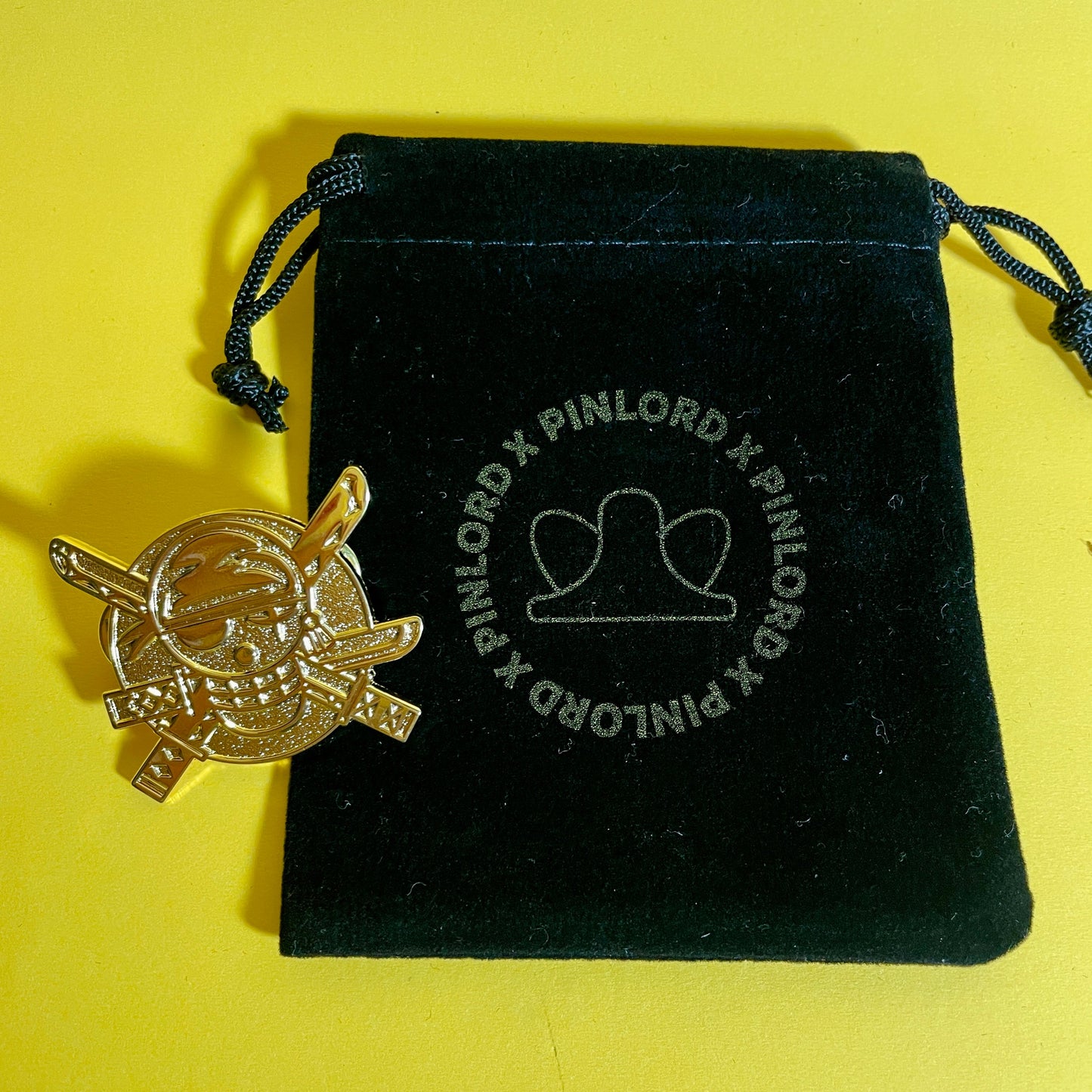 24k Gold Zoro Logo Enamel Pin by @pinlord - Pinlord.com