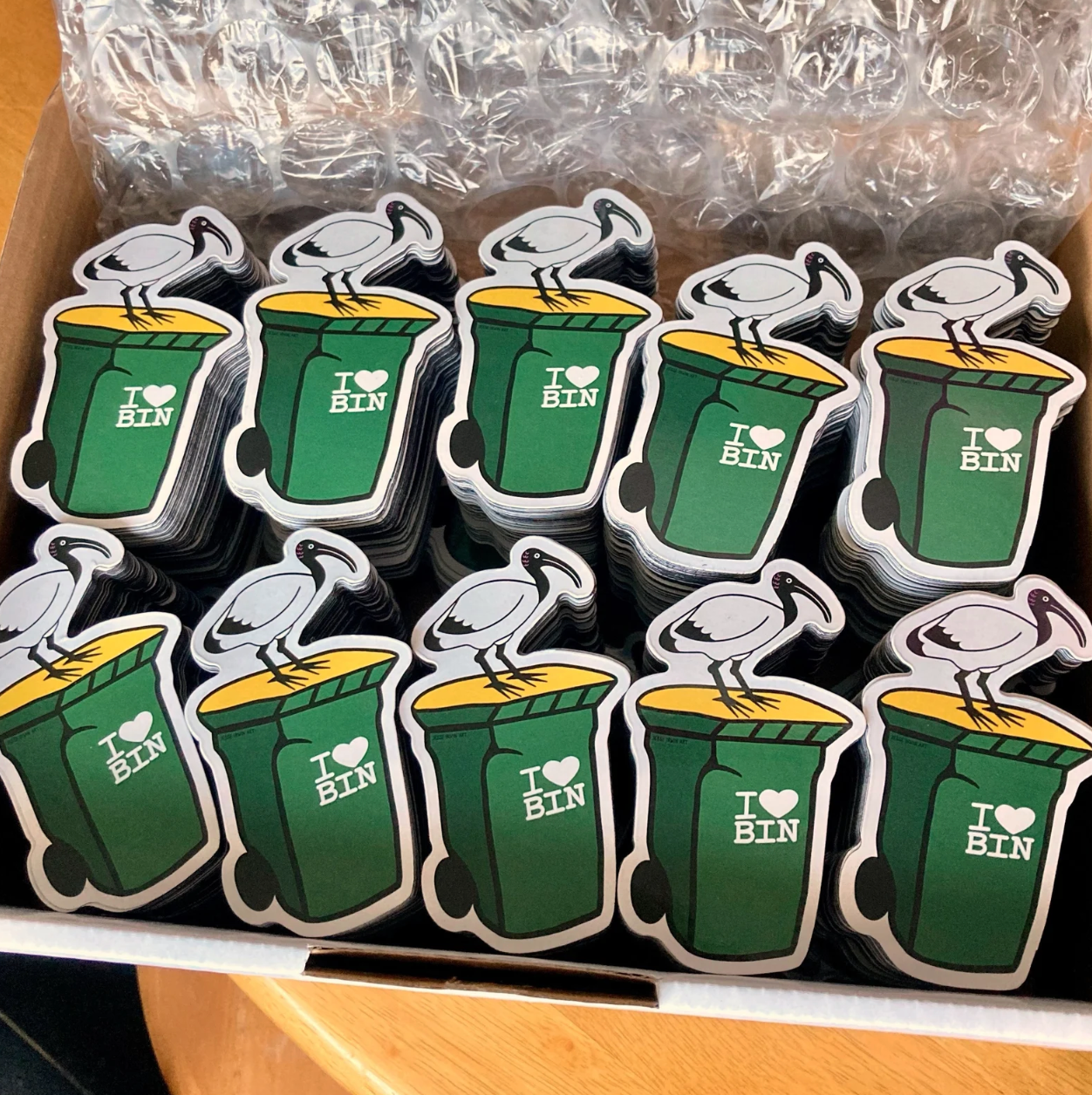 Custom Magnets - Pinlord.com