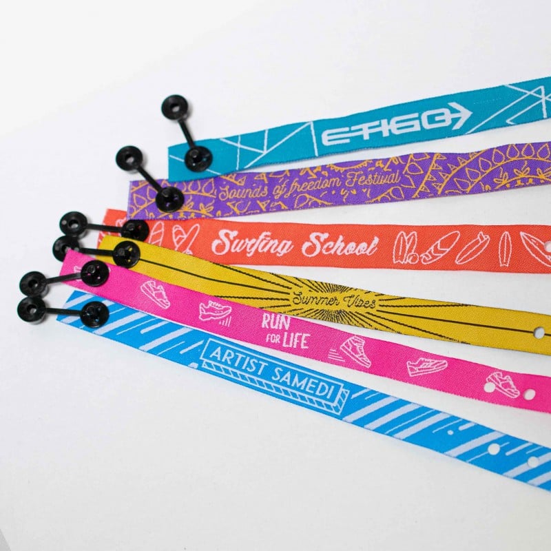 Custom Wristbands - Pinlord.com