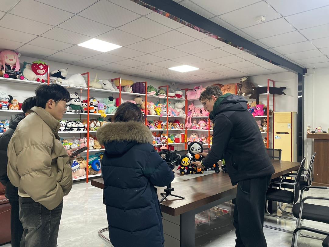 Private Factory Guided Tour - Pinlord.com - Factory Tour - Ethical Tours - express cheap ethical custom products