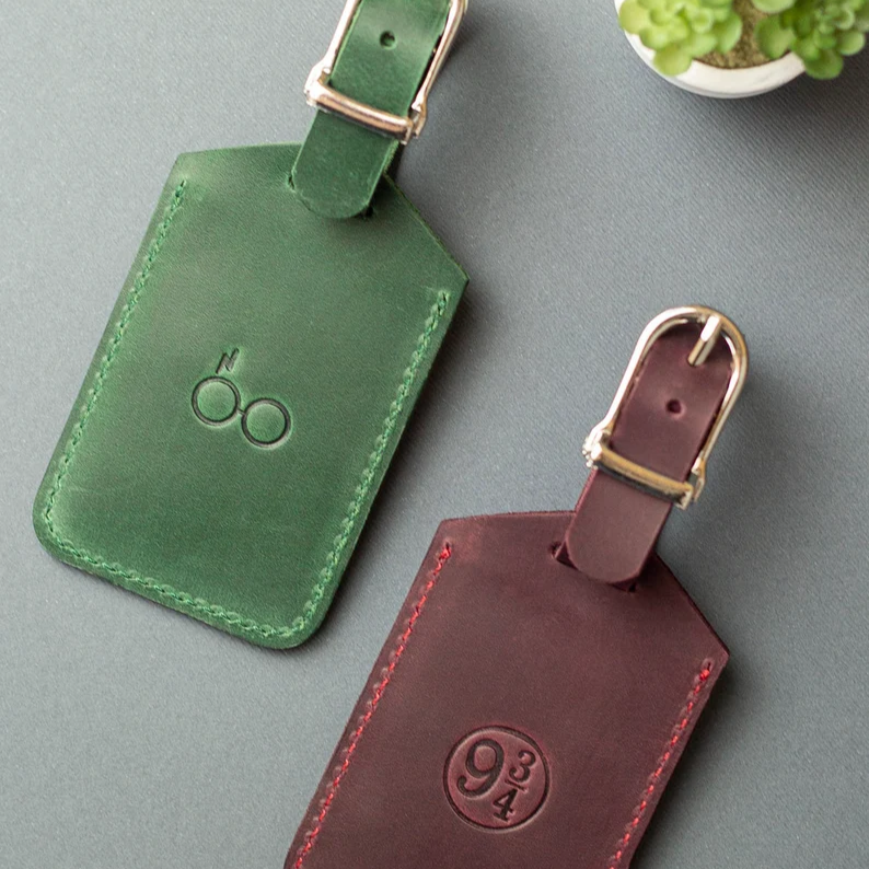Custom Luggage Tags - Pinlord.com