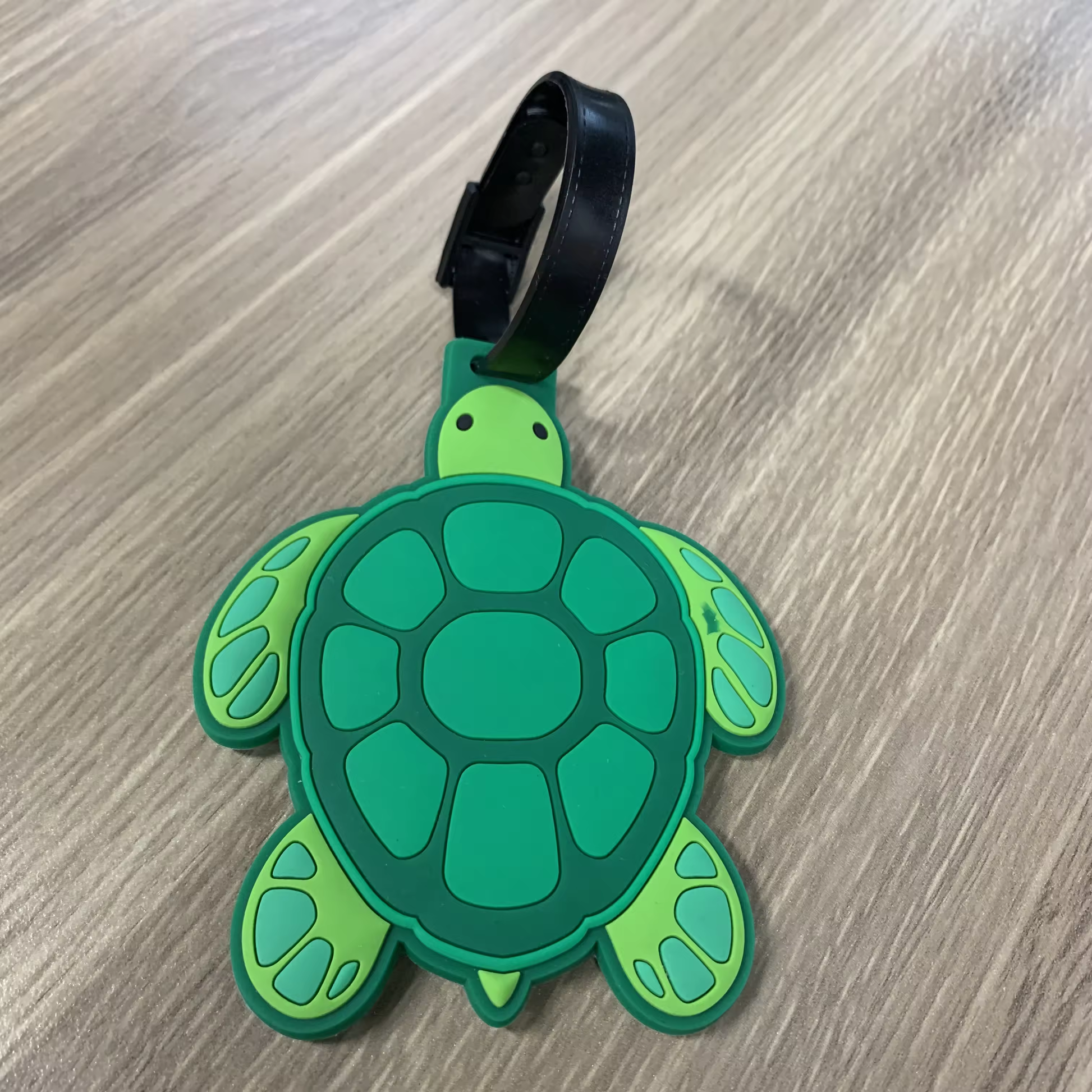 Custom Luggage Tags - Pinlord.com