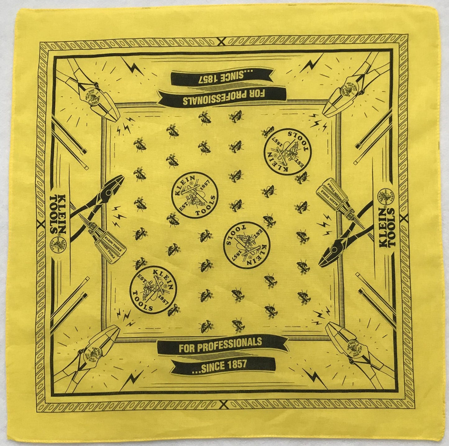 Custom Scarves - Pinlord.com