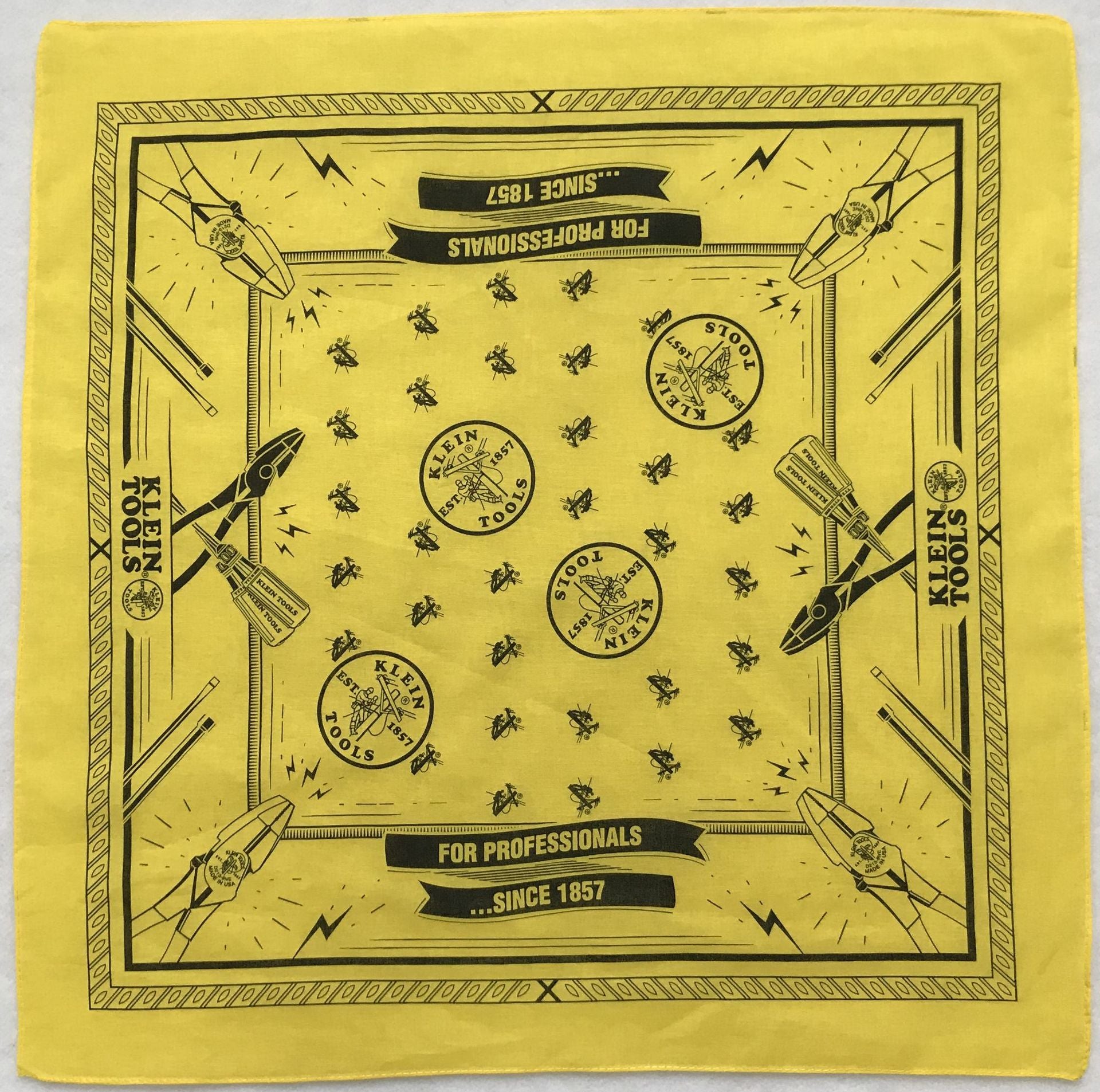 Custom Scarves - Pinlord.com