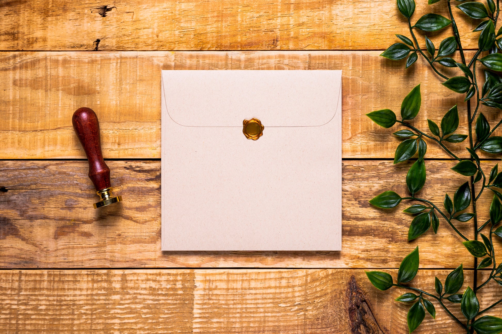 Custom Wax Seal Stamps - Pinlord.com