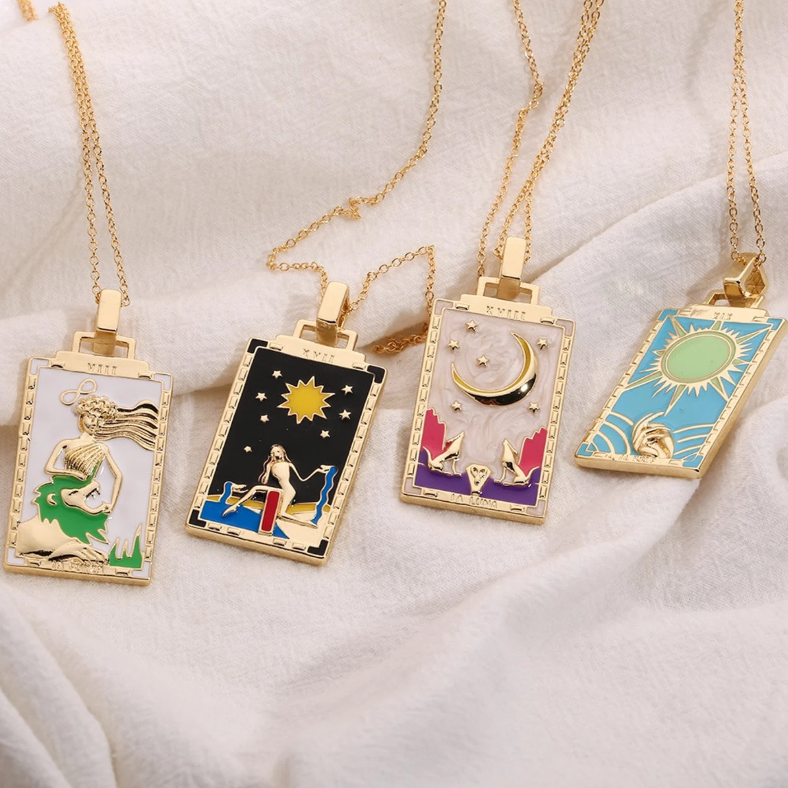 Custom Necklaces - Pinlord.com